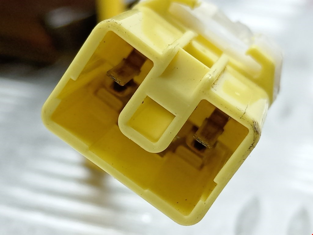 Подушка безопасности пассажирская (в торпедо) MAZDA 626 GF 1997-2003