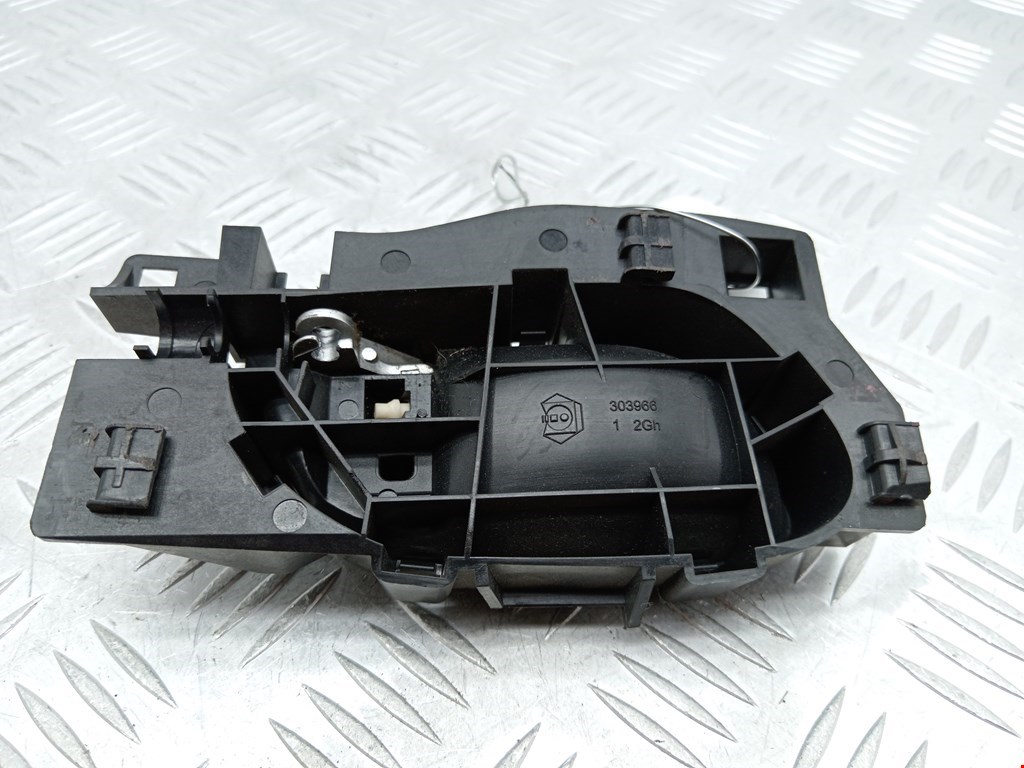 Ручка дверная передняя внутренняя левая PEUGEOT 207 2006-2015