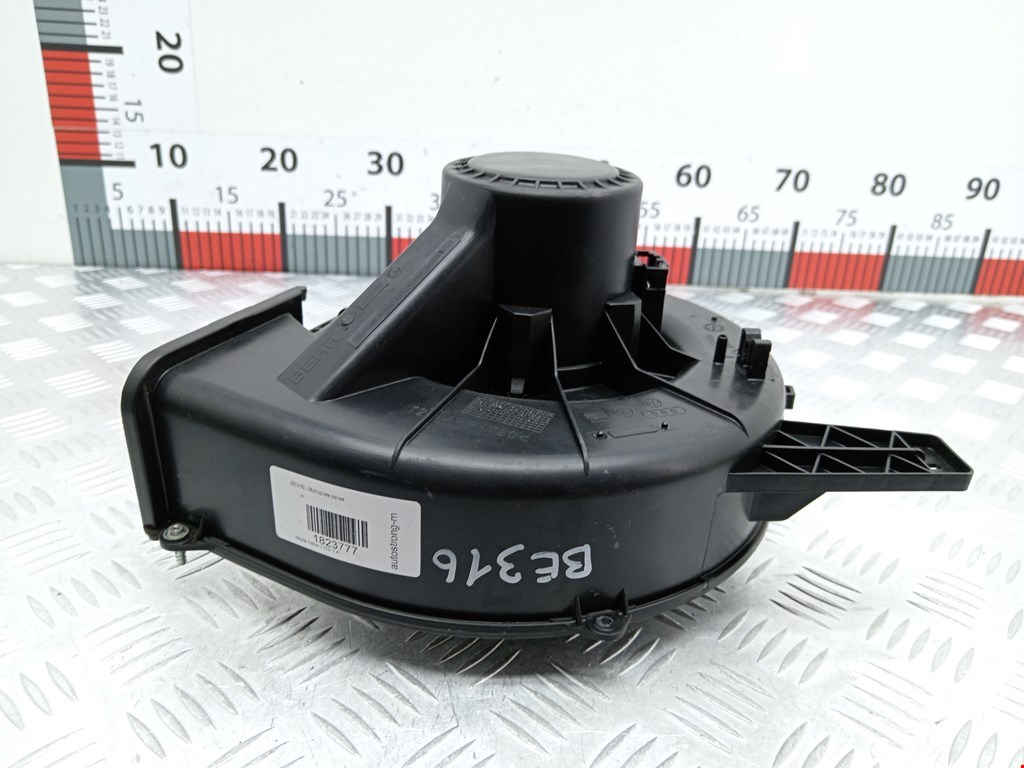 Моторчик (мотор) отопителя салона SKODA Fabia MK2 5J 2007-2014