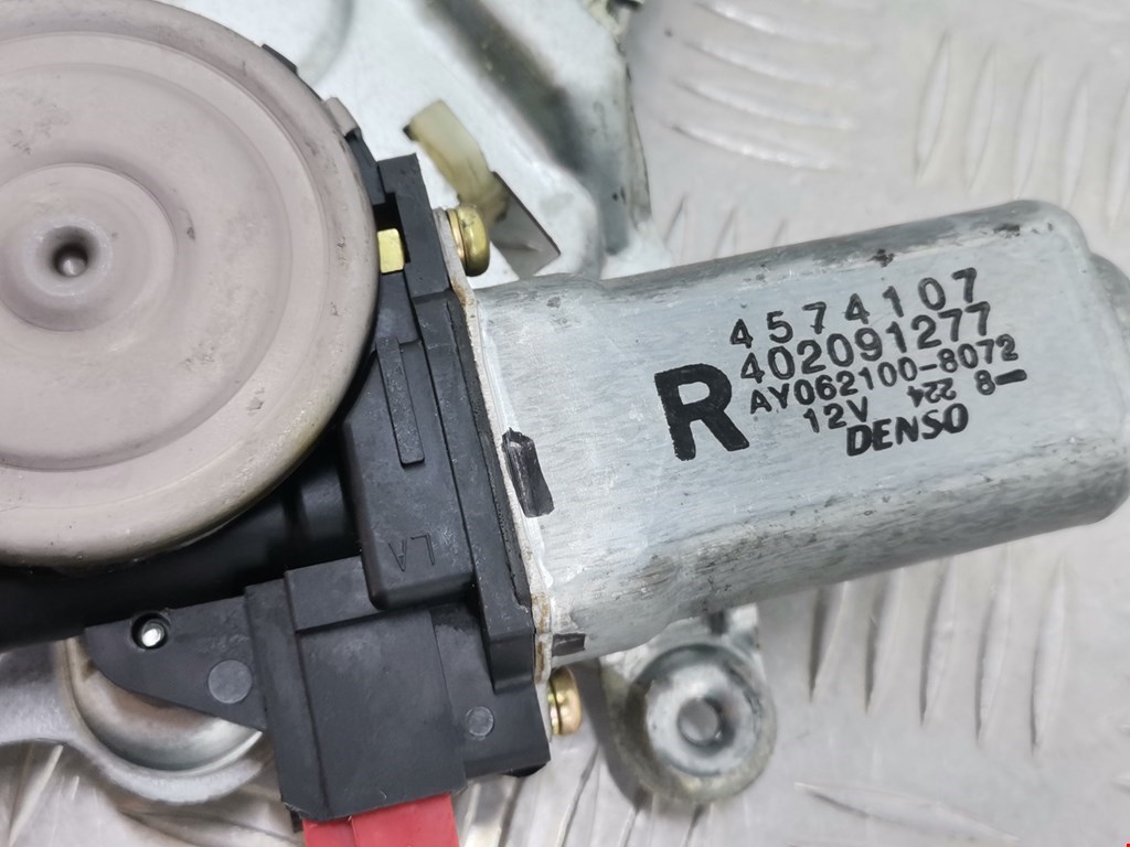 Стеклоподъемник передний правый CHRYSLER 300 M 300M 1998-2004