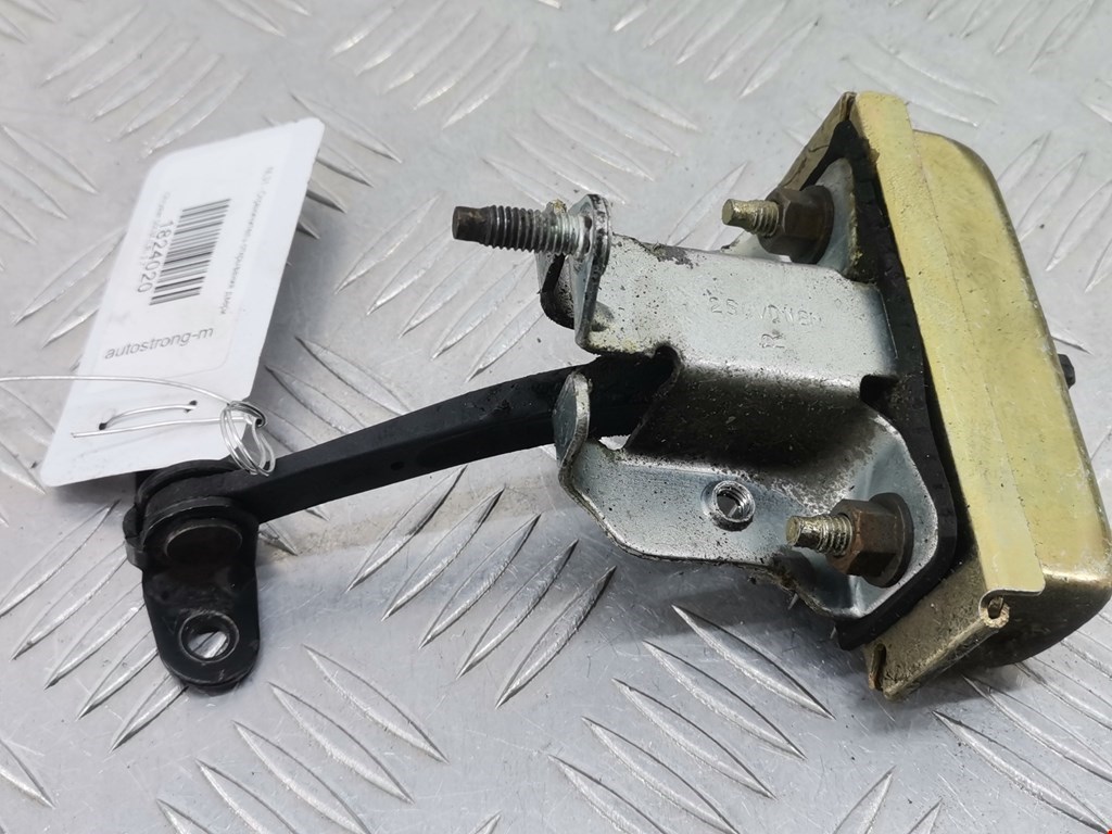 Ограничитель открывания двери CHRYSLER 300 M 300M 1998-2004