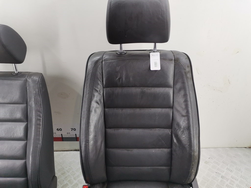 Комплект (К-кт) сидений VOLKSWAGEN Touareg 2002-2010