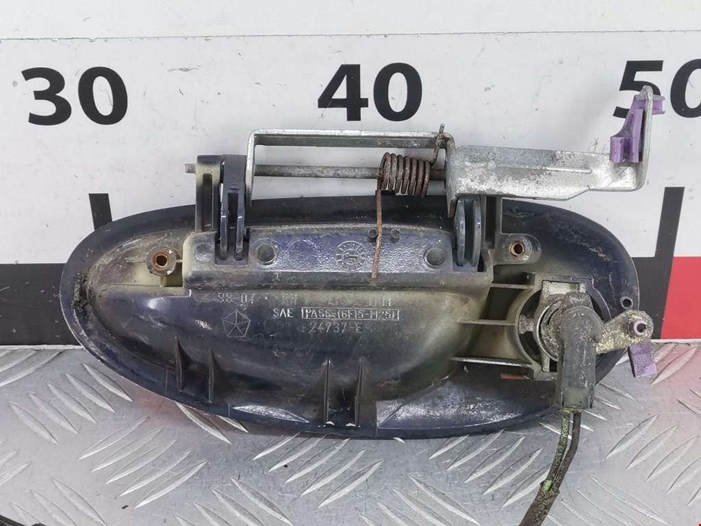 Ручка двери передней наружная правая CHRYSLER 300 M 300M 1998-2004