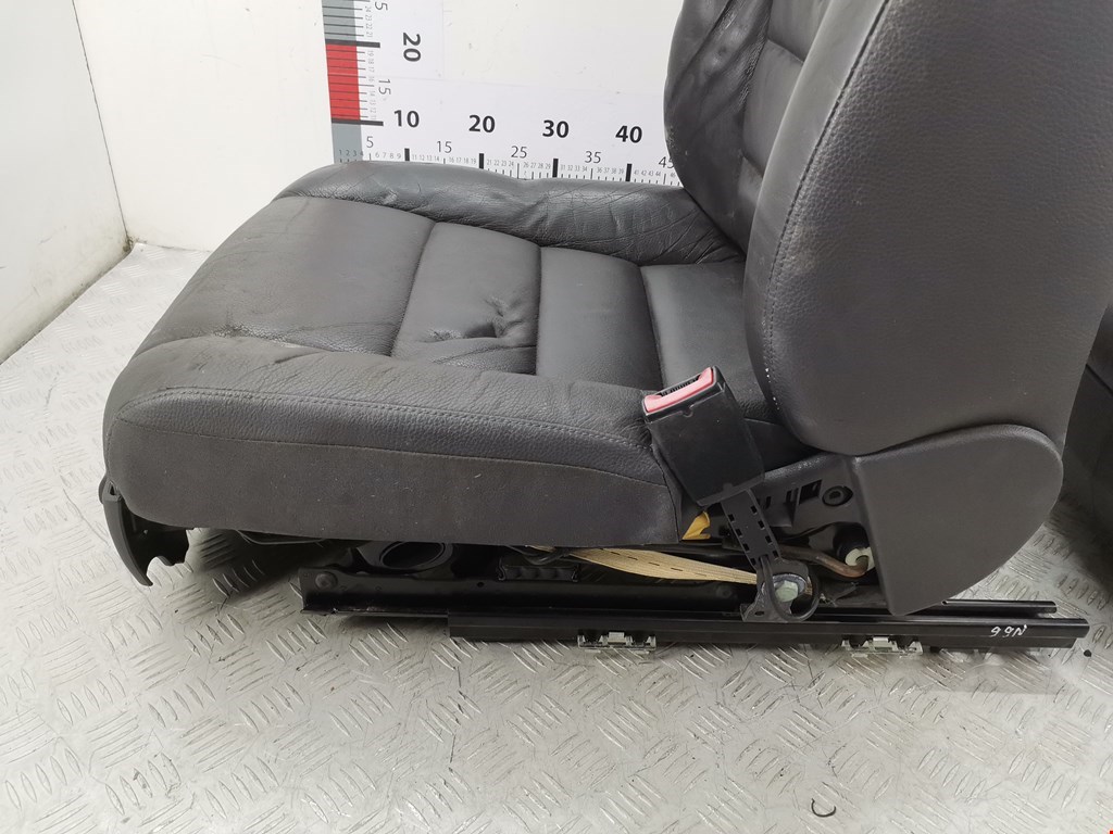 Комплект (К-кт) сидений VOLKSWAGEN Touareg 2002-2010