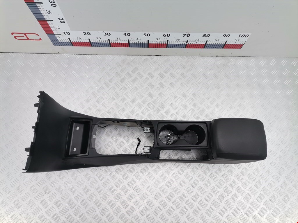 Подлокотник в салон VOLVO S40 II 2003-2012