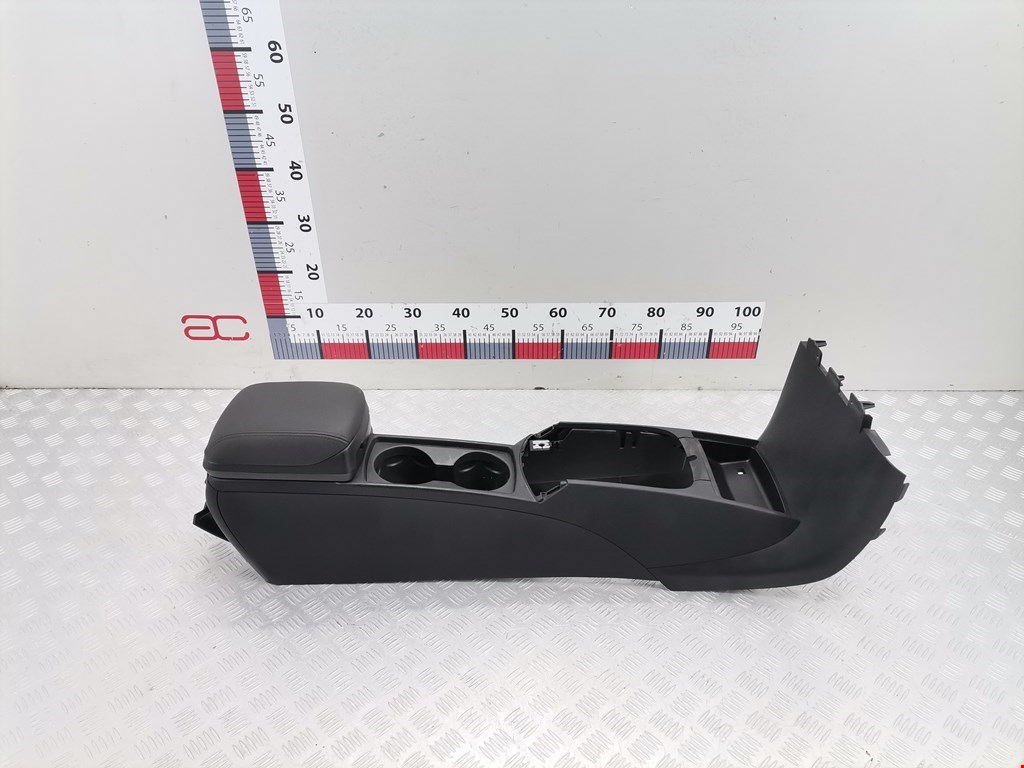 Подлокотник в салон VOLVO S40 II 2003-2012