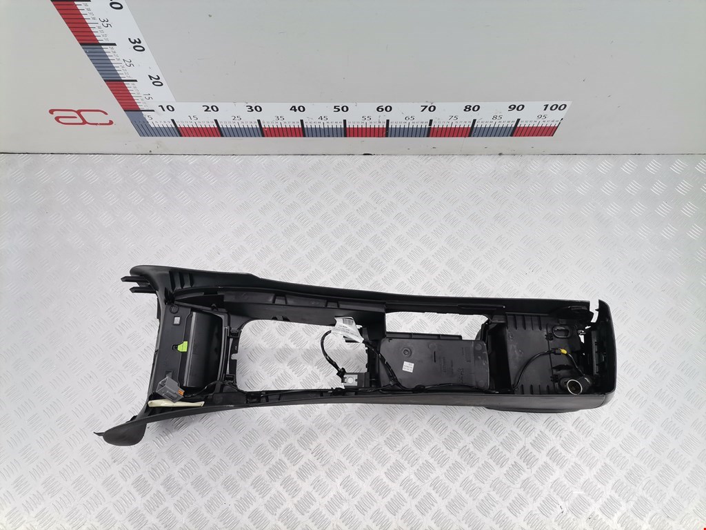 Подлокотник в салон VOLVO S40 II 2003-2012