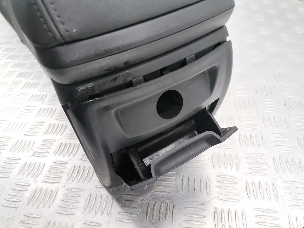 Подлокотник в салон VOLVO S40 II 2003-2012