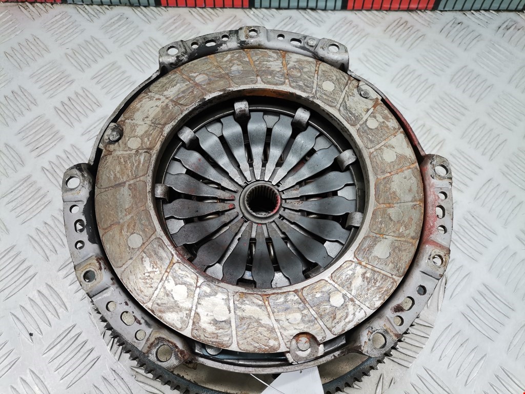Маховик (демпфер сцепления) SEAT Ibiza 2002-2008