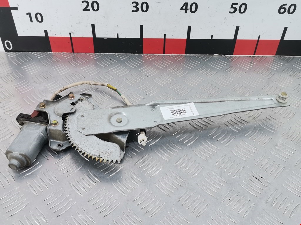 Стеклоподъемник задний правый MAZDA Premacy CP 1999-2004