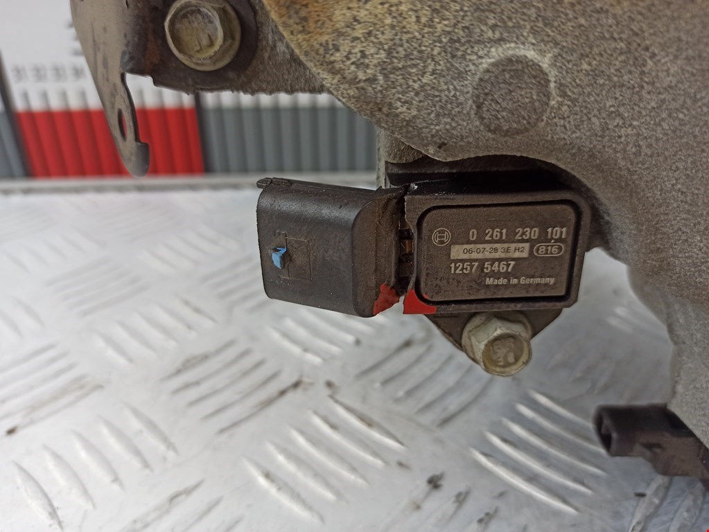 Коллектор впускной CADILLAC CTS 2003-2007