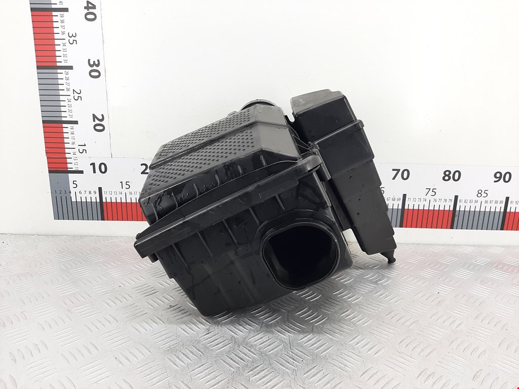 Корпус воздушного фильтра LAND ROVER Range Rover Sport 2005-2013