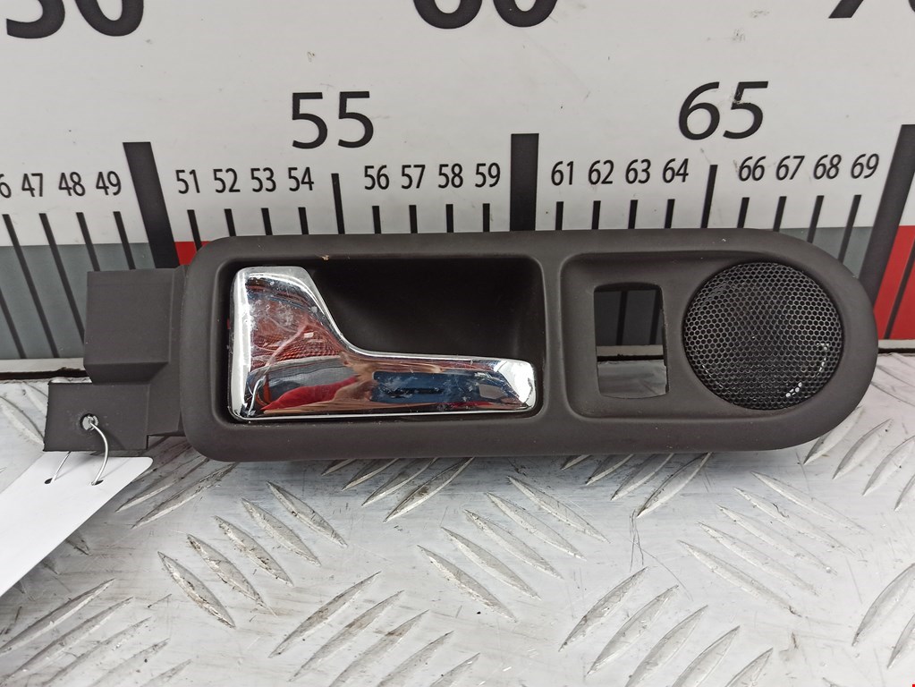 Ручка дверная задняя внутренняя левая VOLKSWAGEN Passat B5 1997-2005