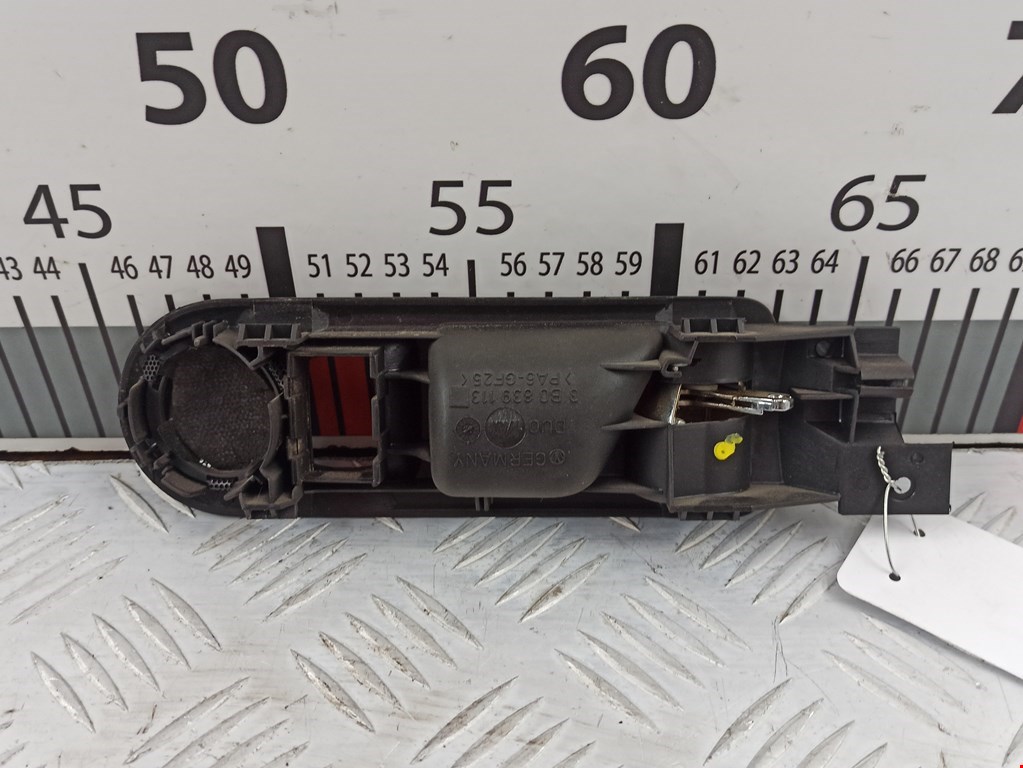 Ручка дверная задняя внутренняя левая VOLKSWAGEN Passat B5 1997-2005