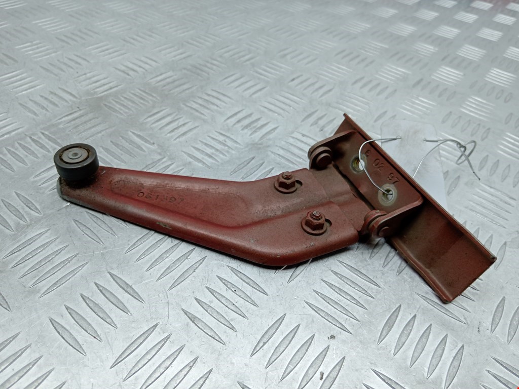 Ролик двери сдвижной (левый/правый средний верхний/нижний) FORD Windstar 1994-2003