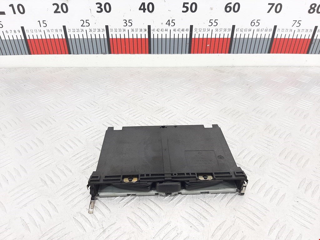 Подстаканник VOLKSWAGEN Golf IV 1997-2003