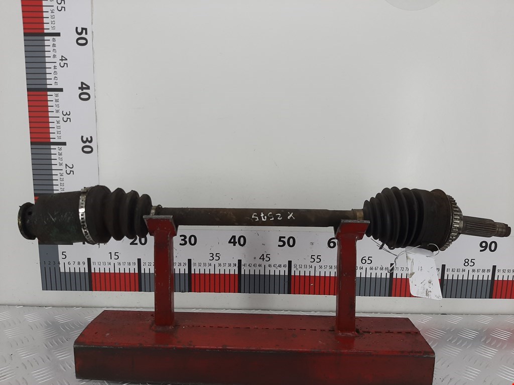 Полуось (привод, приводной вал) передняя правая SUBARU Legacy 1998-2004