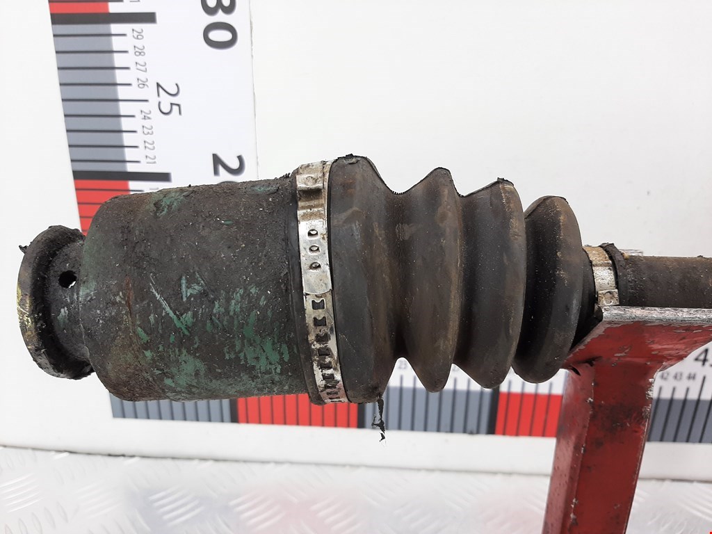 Полуось (привод, приводной вал) передняя правая SUBARU Legacy 1998-2004