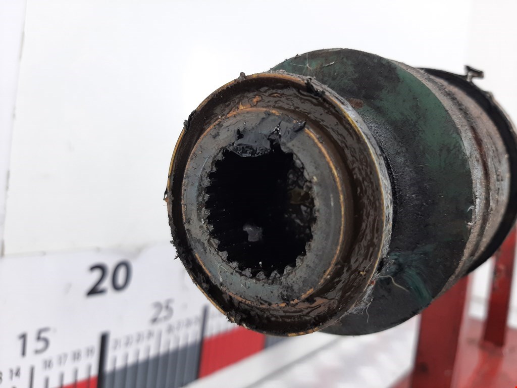 Полуось (привод, приводной вал) передняя правая SUBARU Legacy 1998-2004