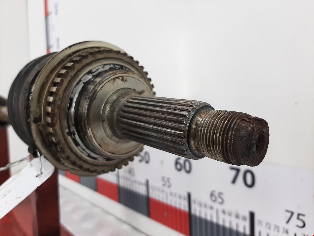 Полуось (привод, приводной вал) передняя правая SUBARU Legacy 1998-2004