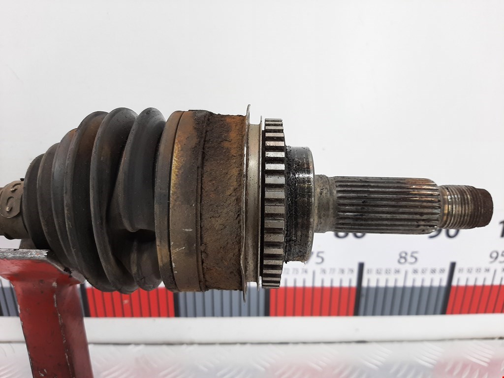 Полуось (привод, приводной вал) передняя правая SUBARU Legacy 1998-2004