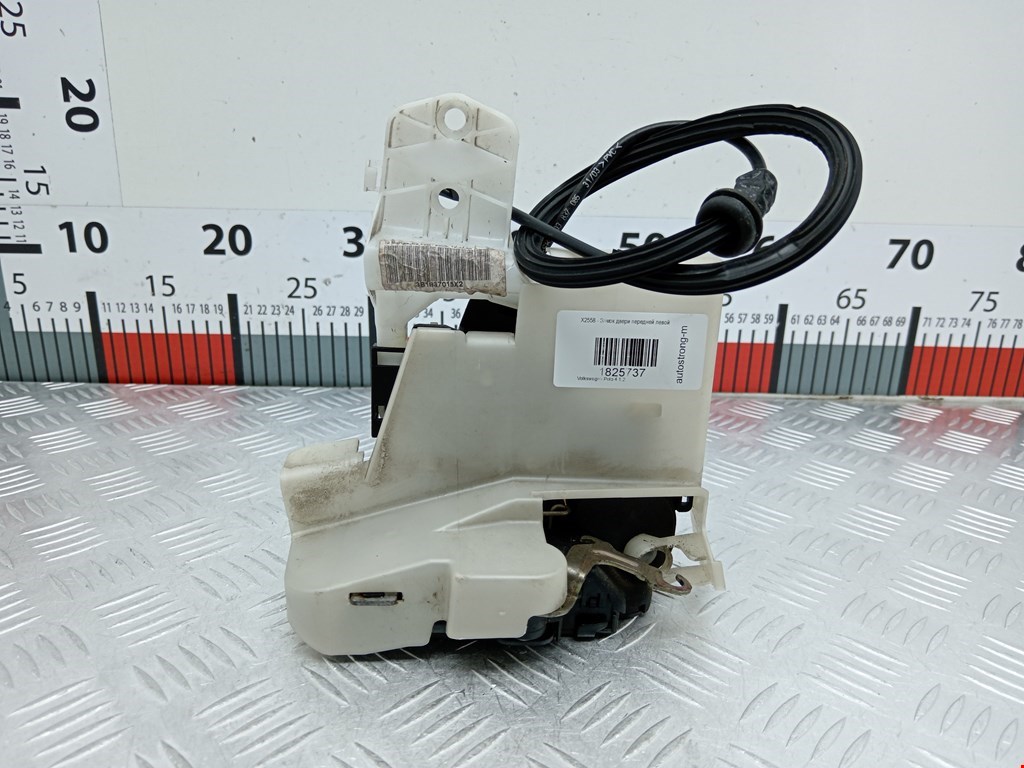 Замок двери передней левой VOLKSWAGEN Polo IV 2001-2009