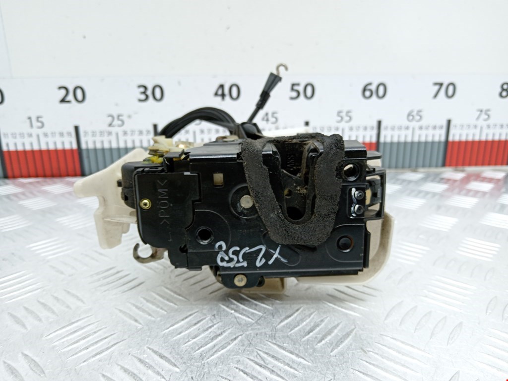 Замок двери передней левой VOLKSWAGEN Polo IV 2001-2009