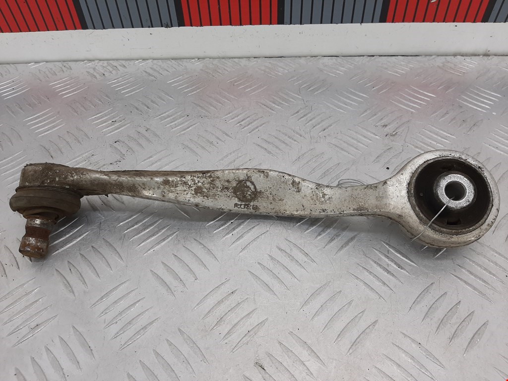 Рычаг передний правый AUDI A4 B5 1995-2001