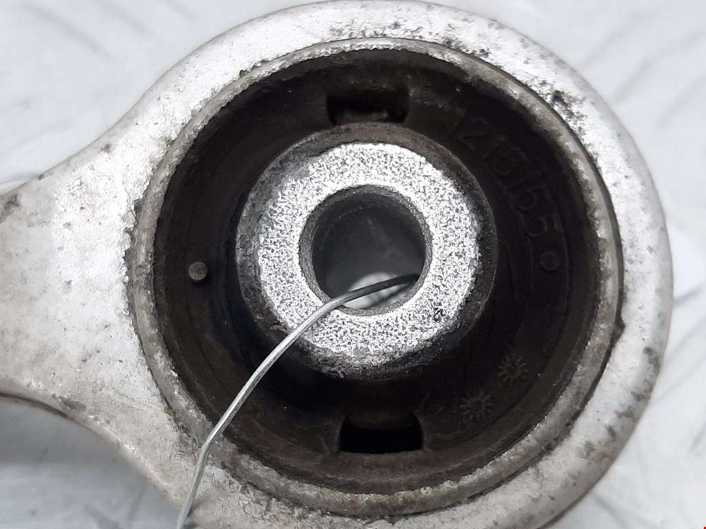 Рычаг передний правый AUDI A4 B5 1995-2001