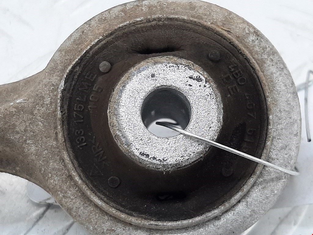 Рычаг передний правый AUDI A4 B5 1995-2001