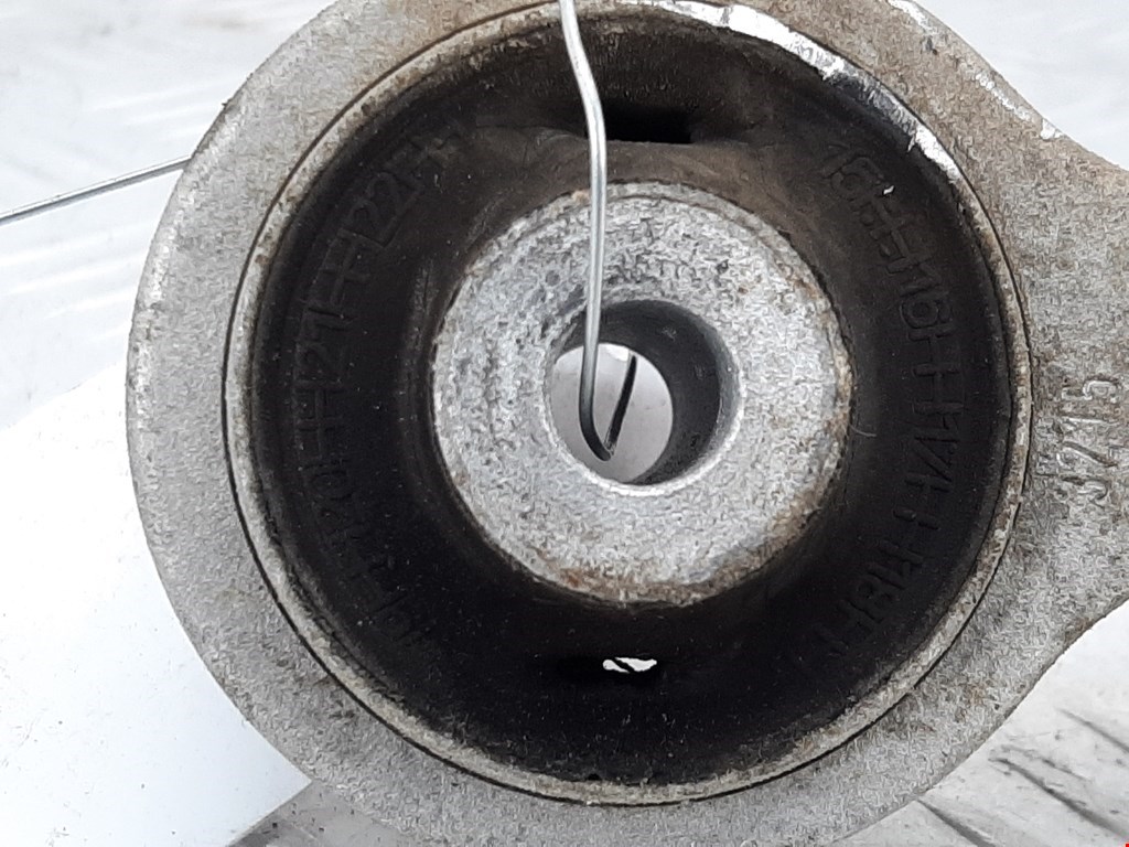 Рычаг передний правый AUDI A4 B5 1995-2001