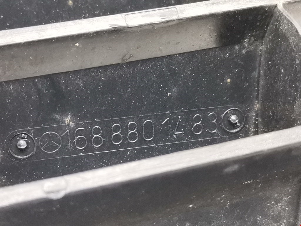 Решетка радиатора MERCEDES-BENZ A-Class W168 1997-2004