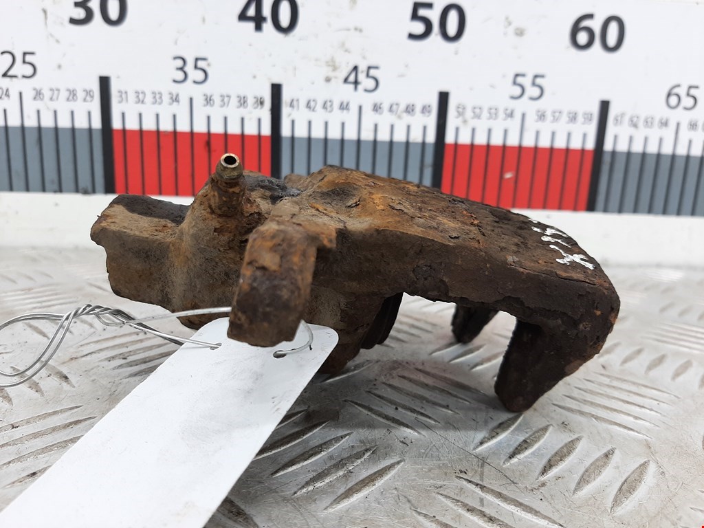 Суппорт задний левый SUBARU Legacy 1998-2004