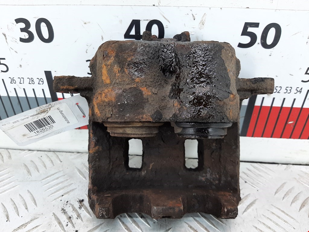 Суппорт передний правый SUBARU Legacy 1998-2004