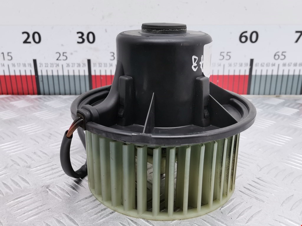 Моторчик (мотор) отопителя салона AUDI A4 B5 1995-2001