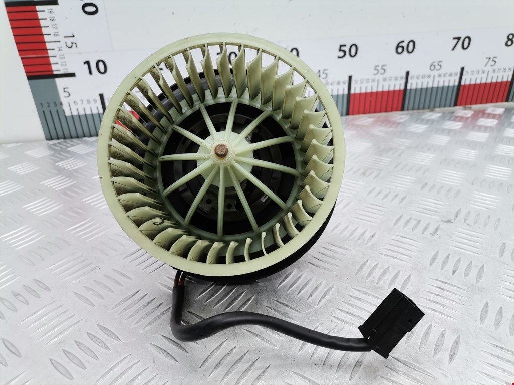 Моторчик (мотор) отопителя салона AUDI A4 B5 1995-2001