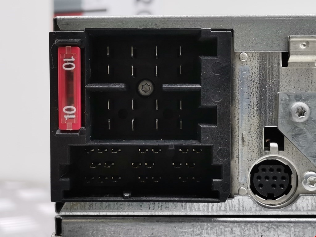 Магнитола VOLKSWAGEN Passat B5 1997-2005