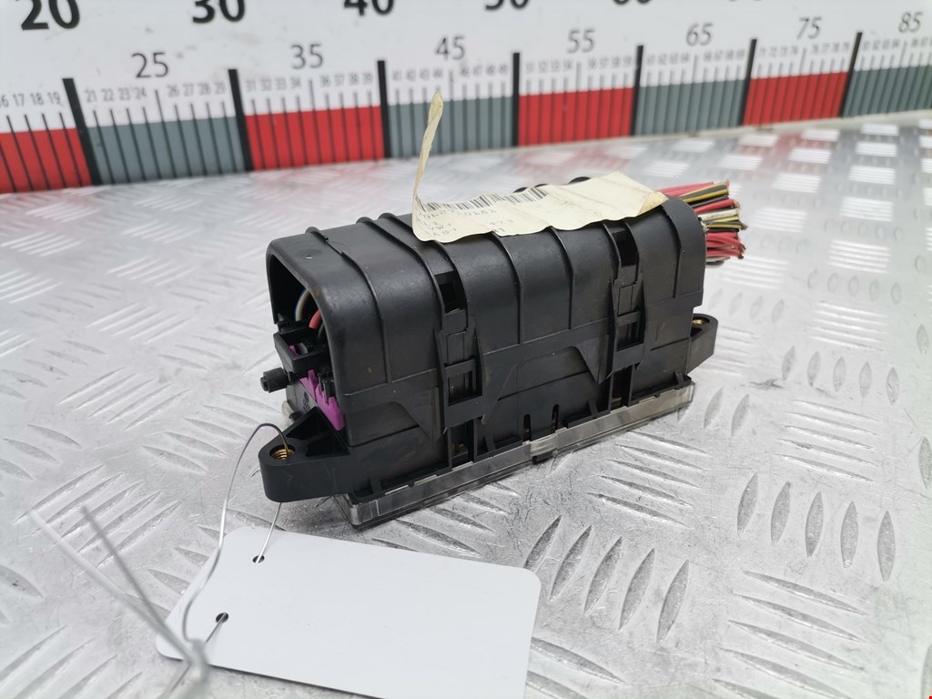 Датчик уровня в бачок омывателя VOLKSWAGEN Polo III 1994-2001