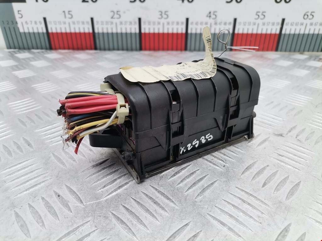 Датчик уровня в бачок омывателя VOLKSWAGEN Polo III 1994-2001