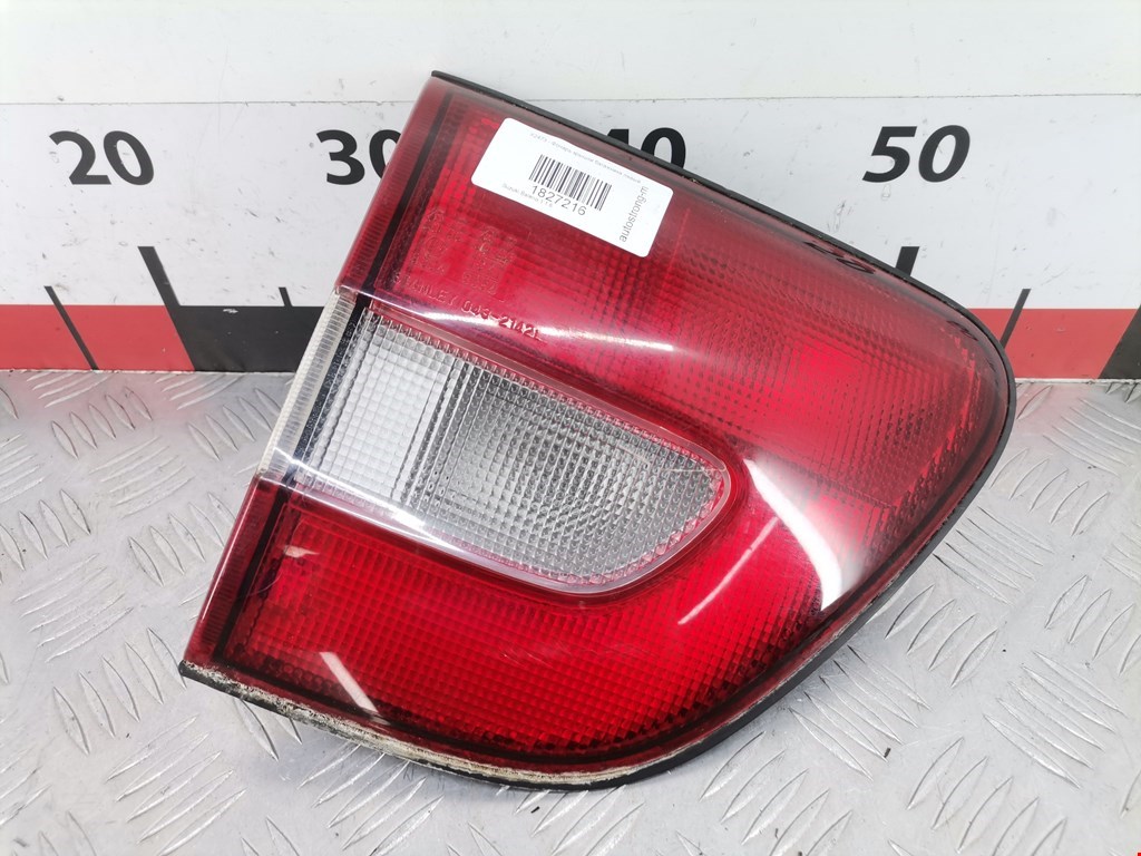 Фонарь задний внутренний левый SUZUKI Baleno 1995-2002
