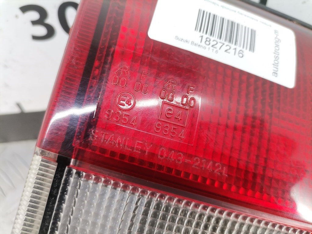 Фонарь задний внутренний левый SUZUKI Baleno 1995-2002