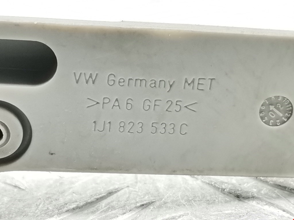 Ручка открывания капота VOLKSWAGEN Golf IV 1997-2003