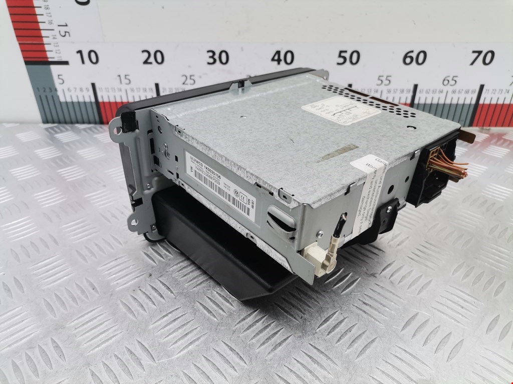 Магнитола VOLKSWAGEN Golf V 2003-2009