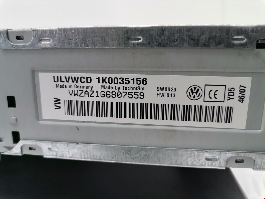 Магнитола VOLKSWAGEN Golf V 2003-2009