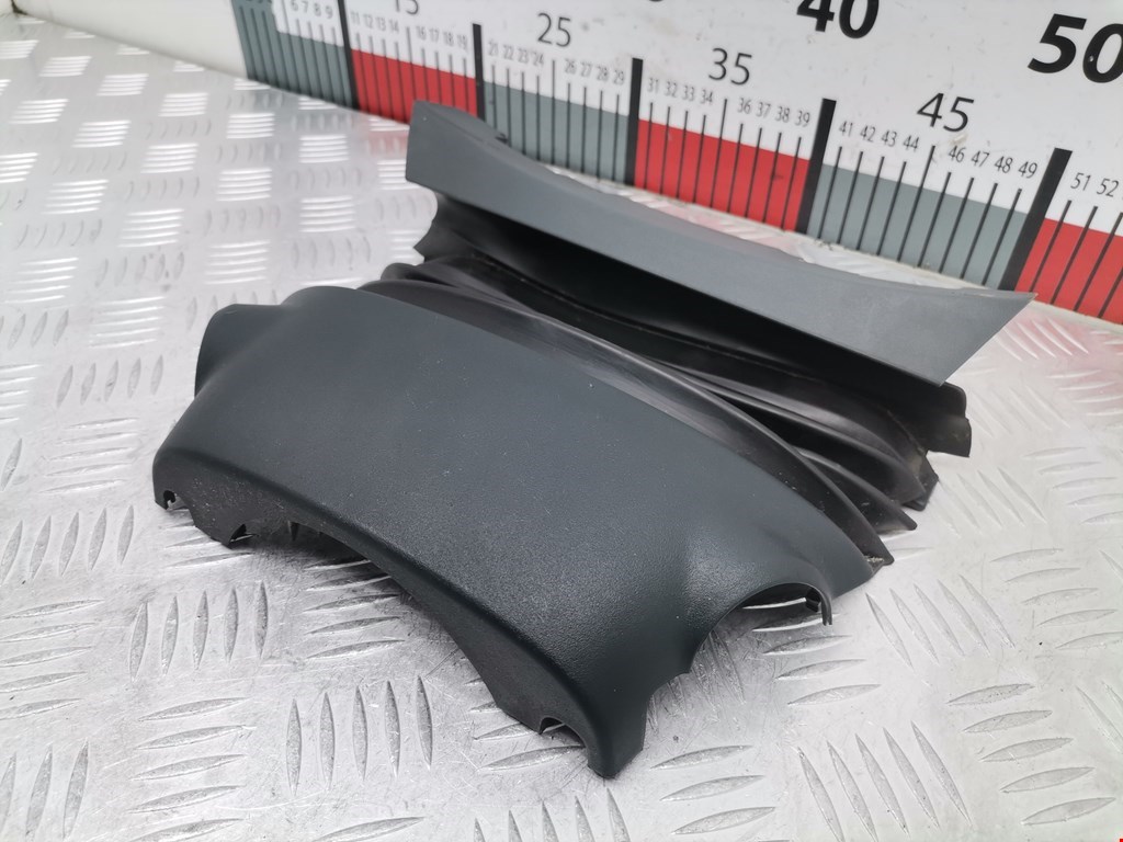 Кожух рулевой колонки FORD Fiesta 2008-2012