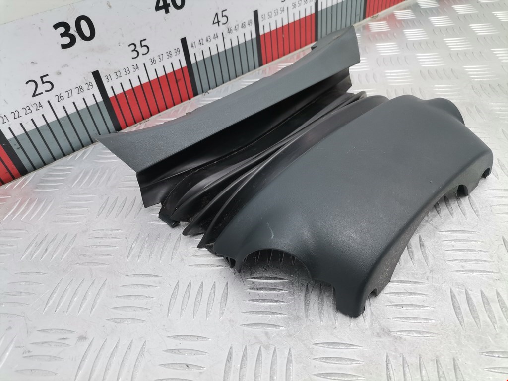 Кожух рулевой колонки FORD Fiesta 2008-2012