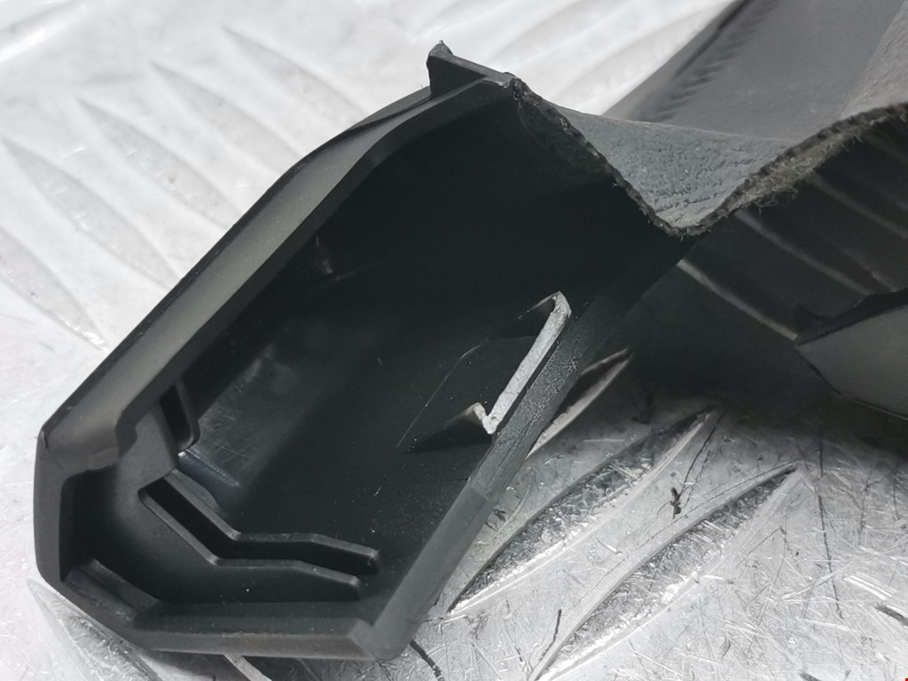 Кожух рулевой колонки VOLKSWAGEN Golf V 2003-2009