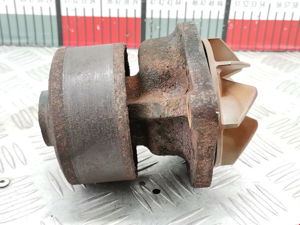 Насос водяной (помпа) IVECO EuroCargo III 2008-2015