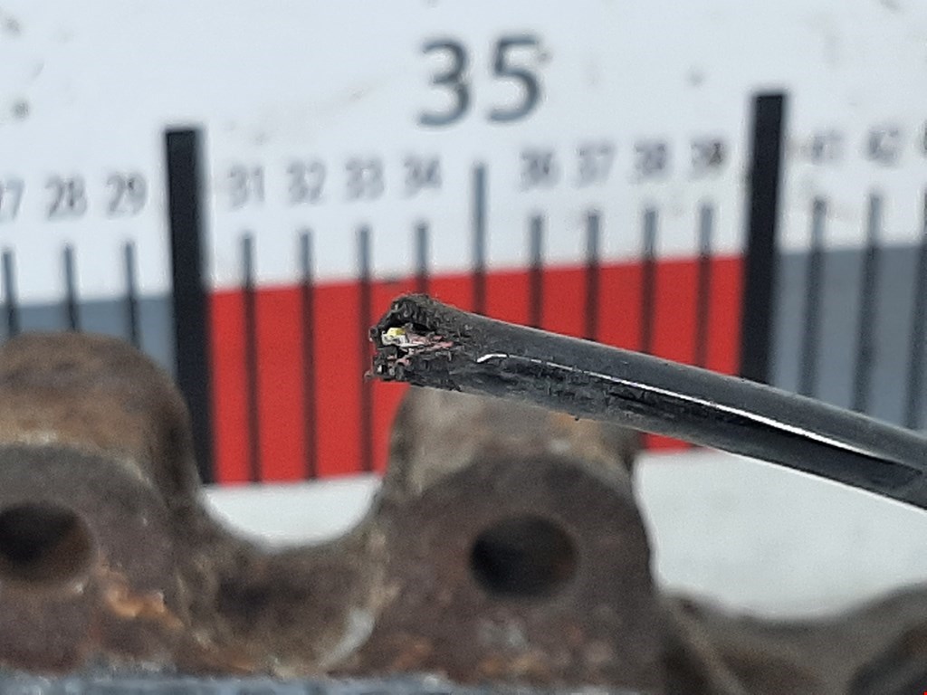 Ступица передняя левая CITROEN C4 I 2004-2014