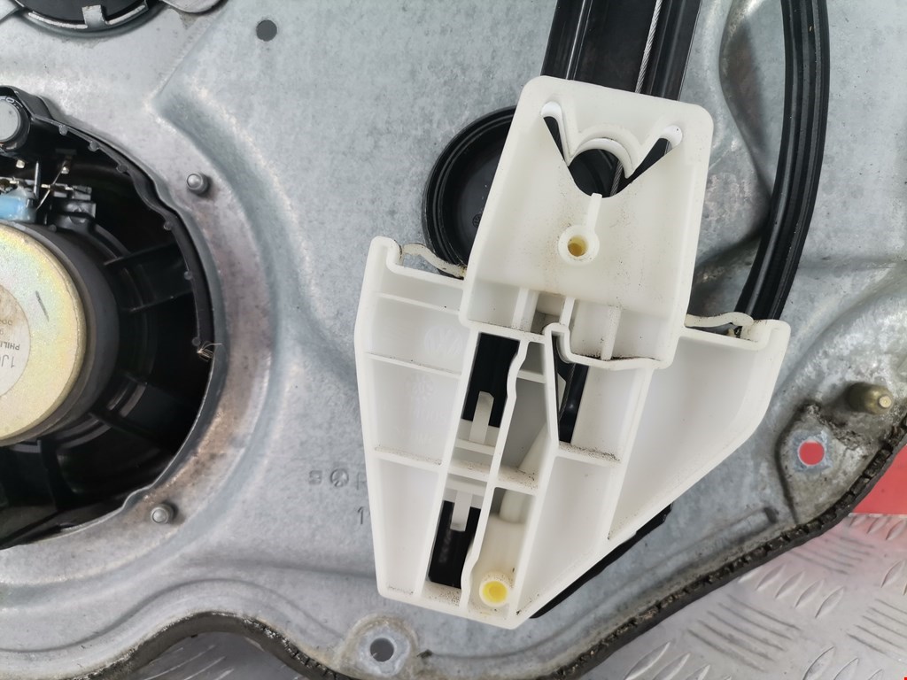 Стеклоподъемник задний левый SEAT Leon 1999-2005